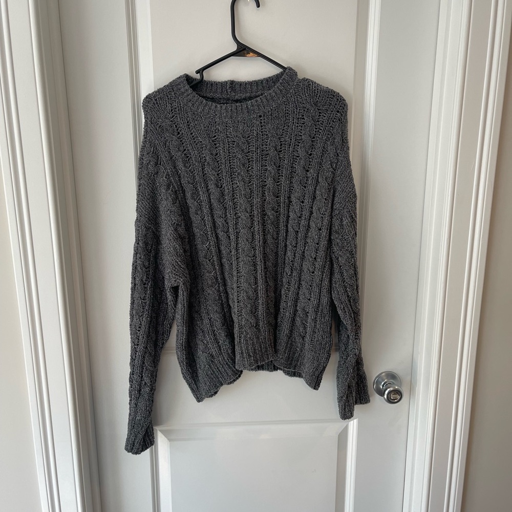 NWT american eagle gray knitted sweater in a women’s size xl